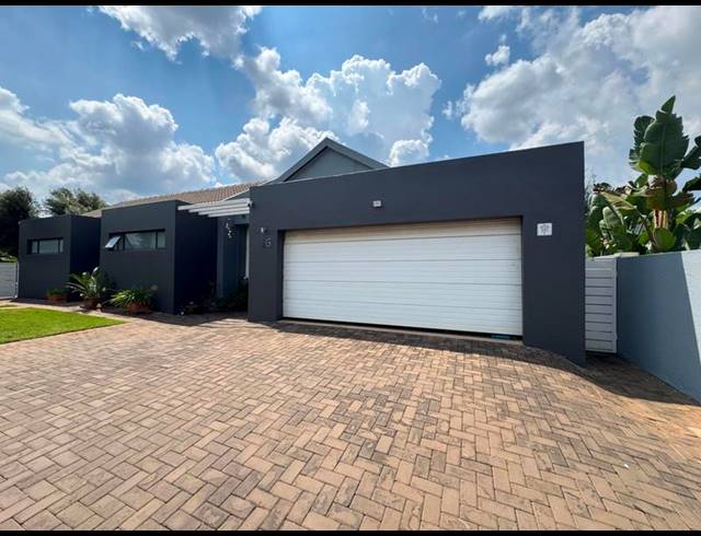 3 BEDROOM HOUSE FOR SALE IN MIDSTREAM MEADOWS